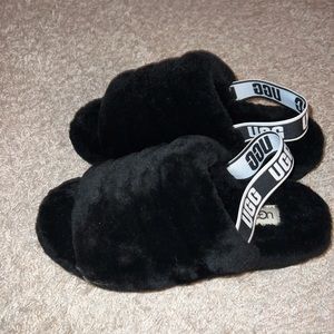Women’s size 9 UGG slippers